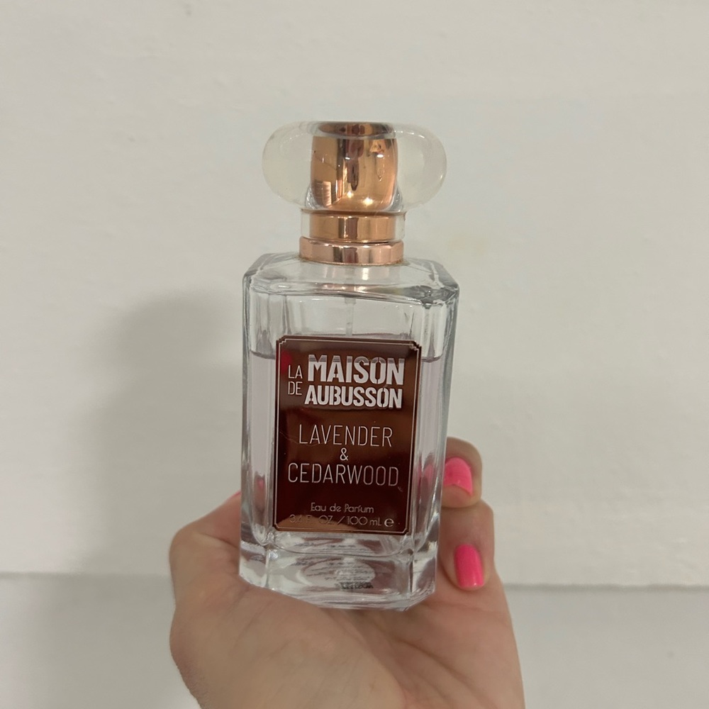 La Maison de Abusson eau Parfum- Lavender & Cedarwood 💜